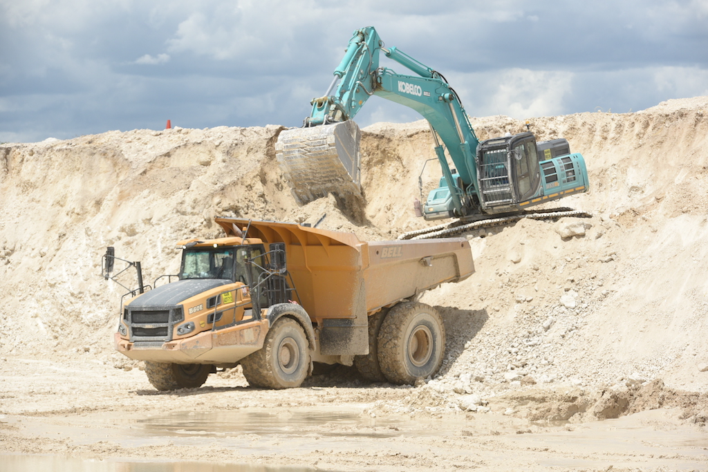 Radds grows its Bell and Kobelco fleet to drive progress
